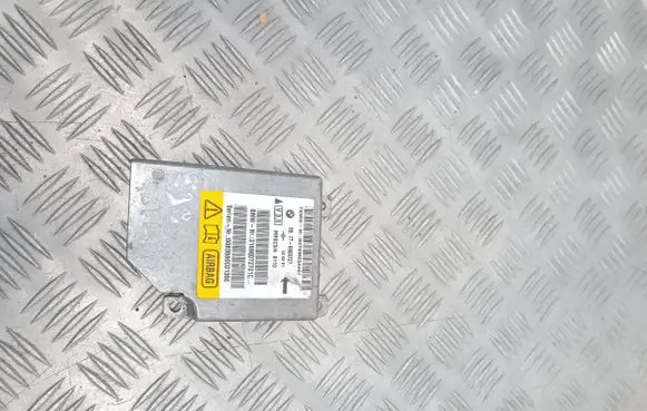 BMW 5 E39 Airbag control unit/module 65776900727 G2T0M23A467 00B3580C0135E