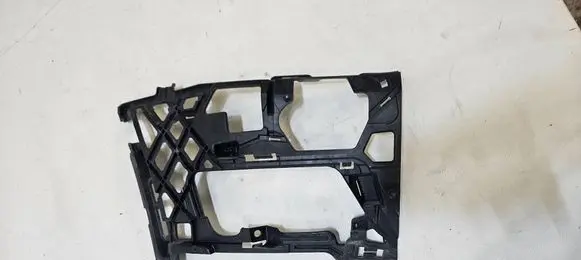 Volkswagen Golf VII Front bumper mounting bracket 5G0807724D