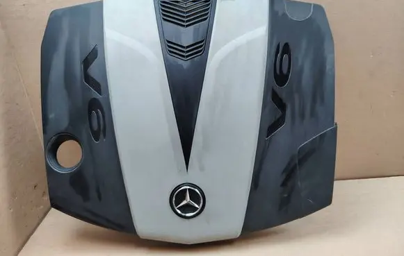 Mercedes-Benz ML W164 Engine cover (trim) A6420106167