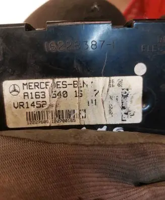 Mercedes-Benz ML W163 Screen/display/small screen 162283821 16228387