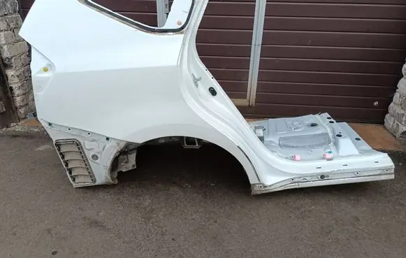 Toyota Prius+ (ZVW40) Rear quarter panel 