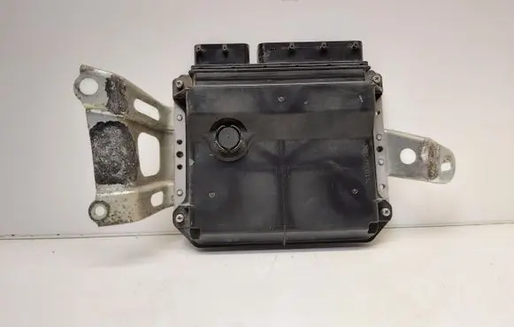 Toyota Yaris Engine control unit/module 8966152Q50 2120007540