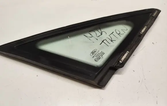 Ford Focus C-MAX Front door vent window glass four-door 