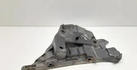 Volvo V70 Front bumper mounting bracket 31265345