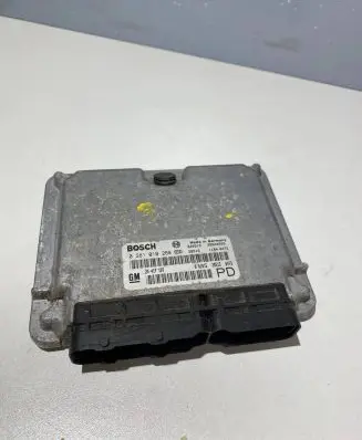 Opel Zafira A Engine control unit/module 24417169 28SA4805 0281010268