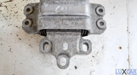 Audi TT TTS Mk2 Engine mount bracket 1K0199555AB
