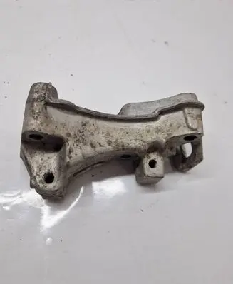 Citroen C4 Grand Picasso Engine mounting bracket 9688615780