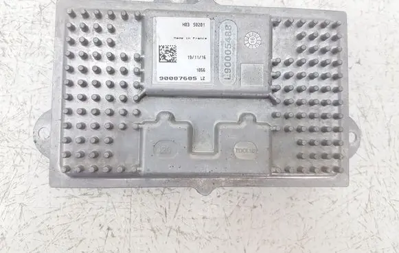 Ford Fusion II Headlight ballast module Xenon 90087685 L90005488 L90005492
