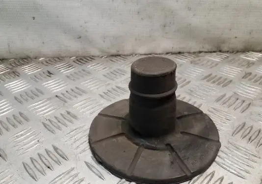 Opel Meriva B Rear coil spring rubber mount 90538498