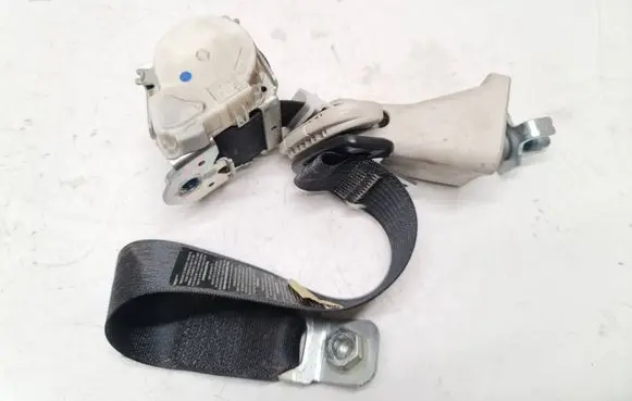 Chrysler Voyager Third row seat belt 040776 432072F