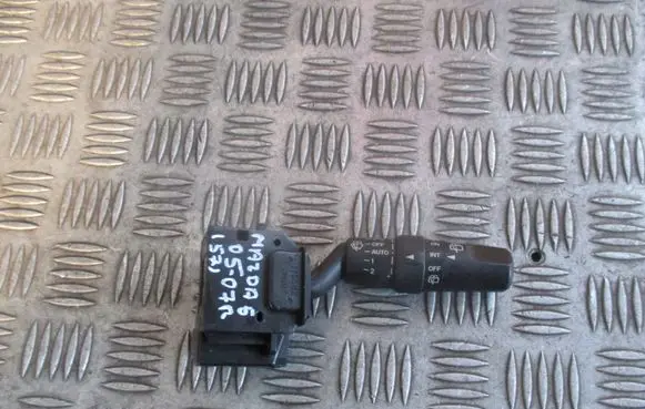 Mazda 5 Wiper control stalk 17D682