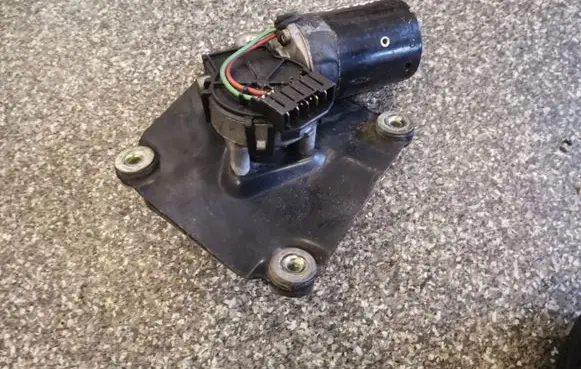 Volvo S40, V40 Wiper motor 0390241170