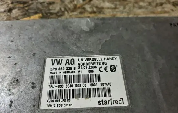 Skoda Octavia Mk2 (1Z) Bluetooth control unit module 5P0862335
