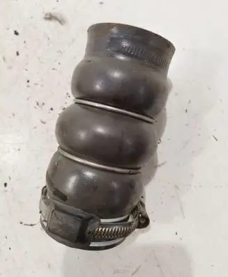 Air intake hose/pipe