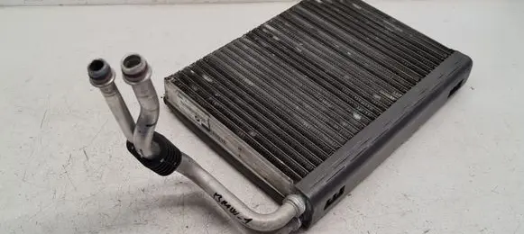 BMW 1 E81 E87 Air conditioning (A/C) radiator (interior) 03291108064 2211640L N668618N931