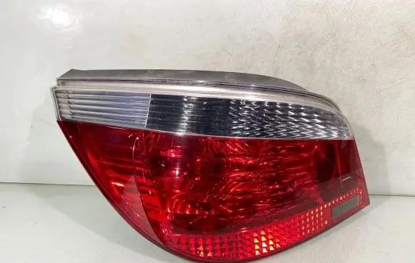BMW 5 E60 E61 Rear/tail lights 15823711