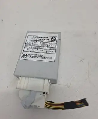 BMW 5 E60 E61 Air suspension control unit module (rear) 37146784314