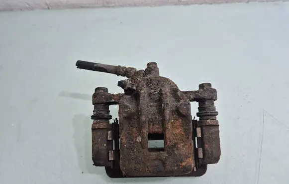 Hyundai Tucson JM Rear brake caliper 