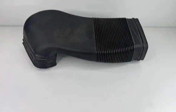 Audi A6 S6 C5 4B Air intake duct part 8D0129617E