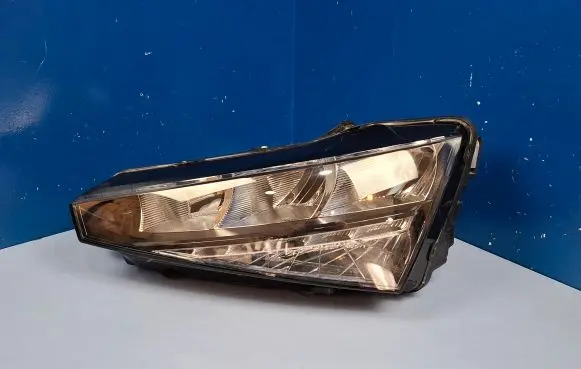Skoda Scala Headlight/headlamp 657941015 90176071