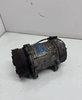 Volkswagen Golf IV Air conditioning (A/C) compressor (pump) SD7V16 1736201324 1J0820803K