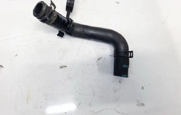 Mercedes-Benz C W204 Engine coolant pipe/hose A6512031382