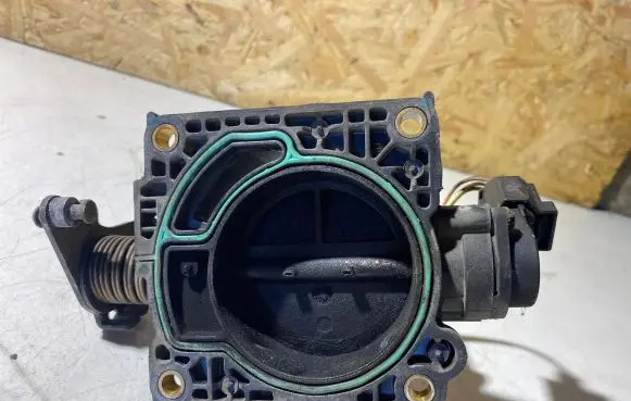 Mazda 6 Throttle valve VP2ALUBD 22133