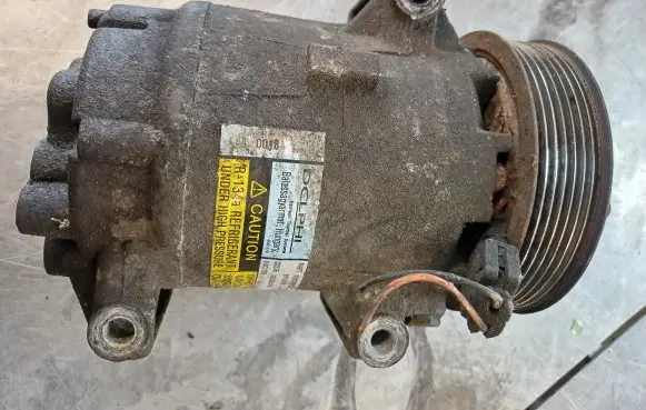 Renault Scenic II - Grand scenic II Air conditioning (A/C) compressor (pump) 8200309193
