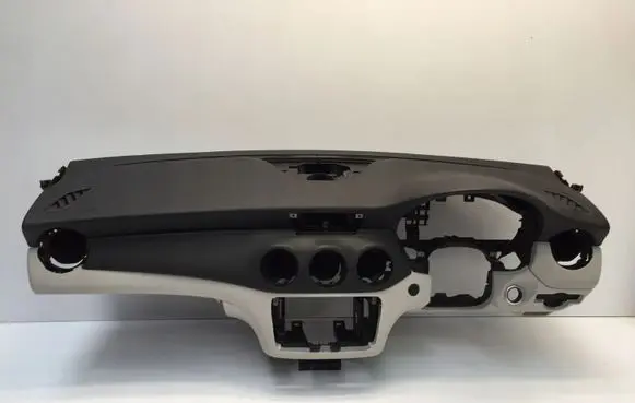 Mercedes-Benz GLA W156 Dashboard