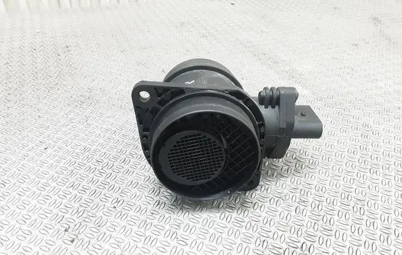 Skoda Octavia Mk1 (1U) Mass air flow meter 0281002531