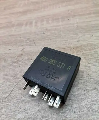 Volkswagen PASSAT B5.5 Other relay 4b0955531a 72wa401