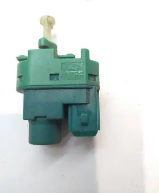 Ford Fusion Brake pedal sensor switch 94BB9C872AC P6MGA