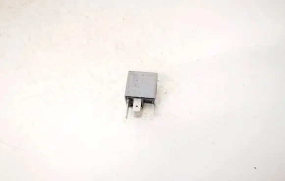 Audi A6 S6 C5 4B Other relay 8d0951253 v23134-j52-x300