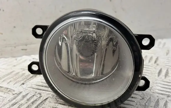 Toyota Auris 150 Front fog light 812100D041 812100D042