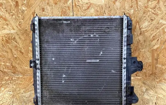 Coolant radiator