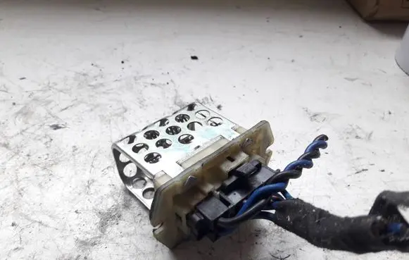 Chrysler Voyager Heater blower fan relay 