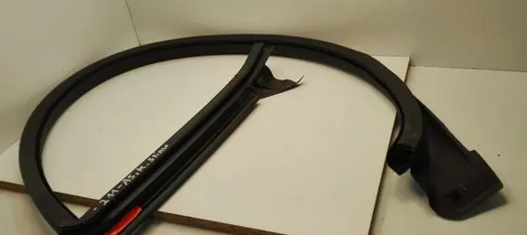 Audi A5 8T 8F Rubber seal front coupe door window 8T0945353 8T0945354
