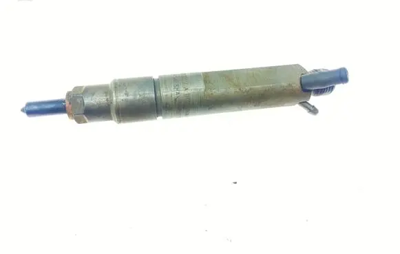 Skoda Octavia Mk1 (1U) Fuel injector 038130202