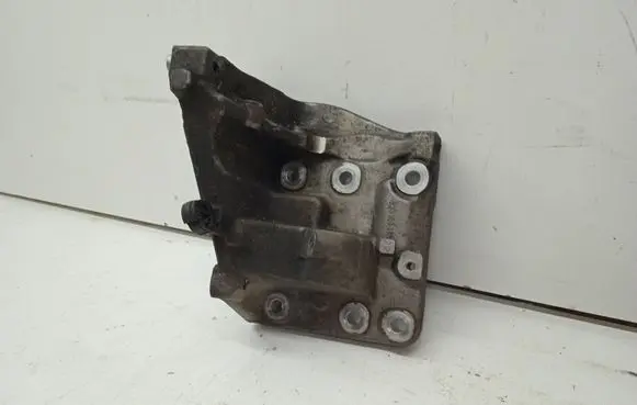 Porsche Panamera (970) Engine mounting bracket 9481022251R 94810222522