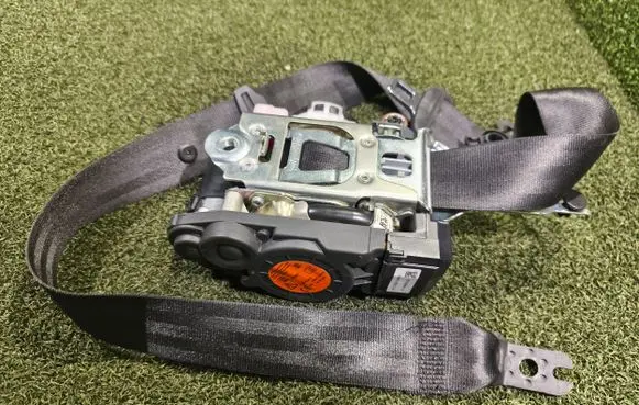 Porsche Cayenne (9Y0 9Y3) Front seatbelt 0589P1000799 TKSB1009