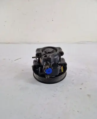 Ford Mondeo Mk III Power steering pump 1S703A733AA