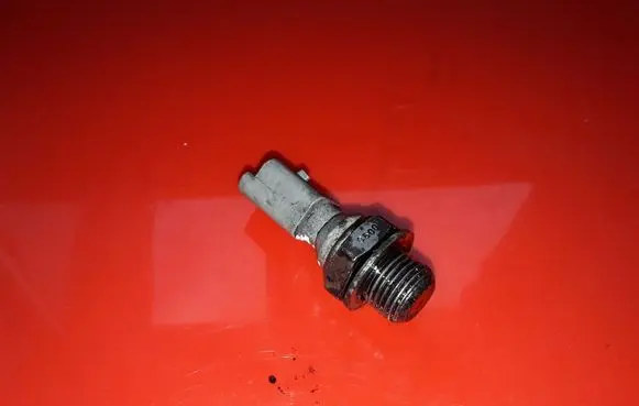 Citroen Berlingo Oil pressure sensor 0500