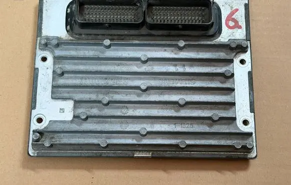 Chrysler PT Cruiser Engine control unit/module P05033091AJ S118013001D S118013001
