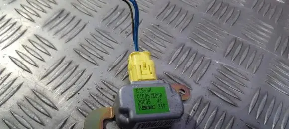 Mazda Premacy Airbag deployment crash/impact sensor c10057kd0b 2g09b