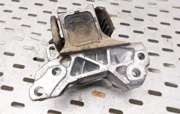 Citroen C5 Engine mount bracket