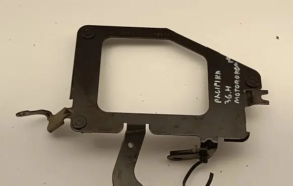 Chrysler Pacifica Engine control unit holder 68218005AC Y9275
