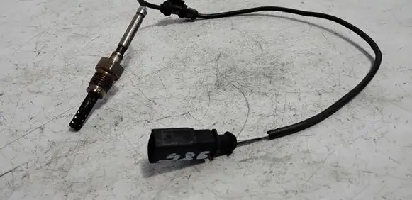 Audi A8 S8 D3 4E Lambda probe sensor 057906088