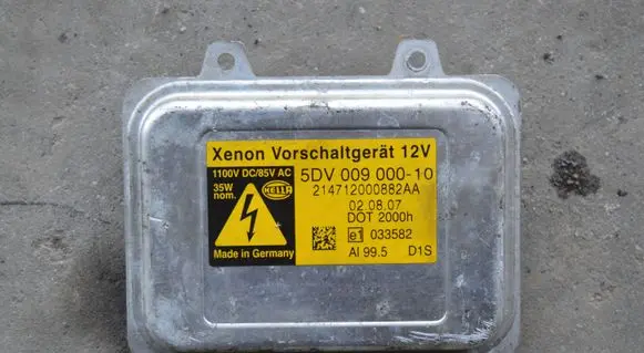 Mercedes-Benz CLK A209 C209 Xenon control unit/module 5DV009000 214712000882AA