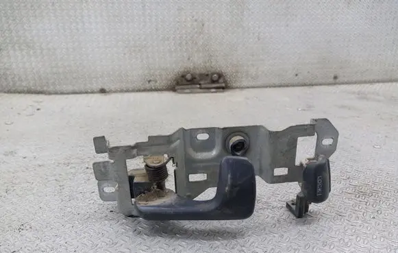 Honda HR-V Front door interior handle