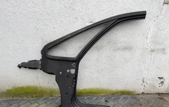 Citroen Xsara Picasso Pillar (middle) 